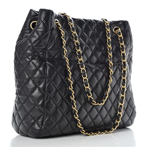 chanel quilted lambskin tote